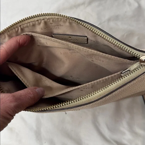 Kate Spade Leila Triple Gusset Two Toned Beige and Cream Pebbled Crossbody Bag - Picture 4 of 12